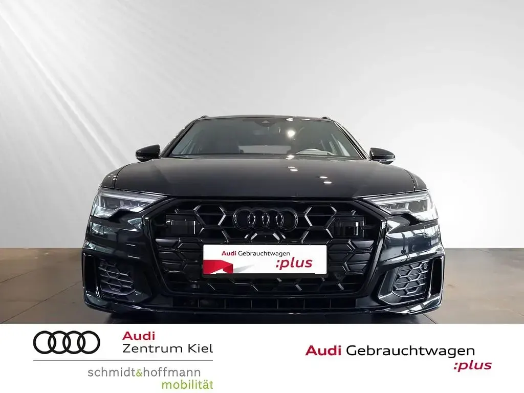 Gebraucht Audi A6 Design 204 PS (150 kW) 2024 Mythosschwarz Kombi