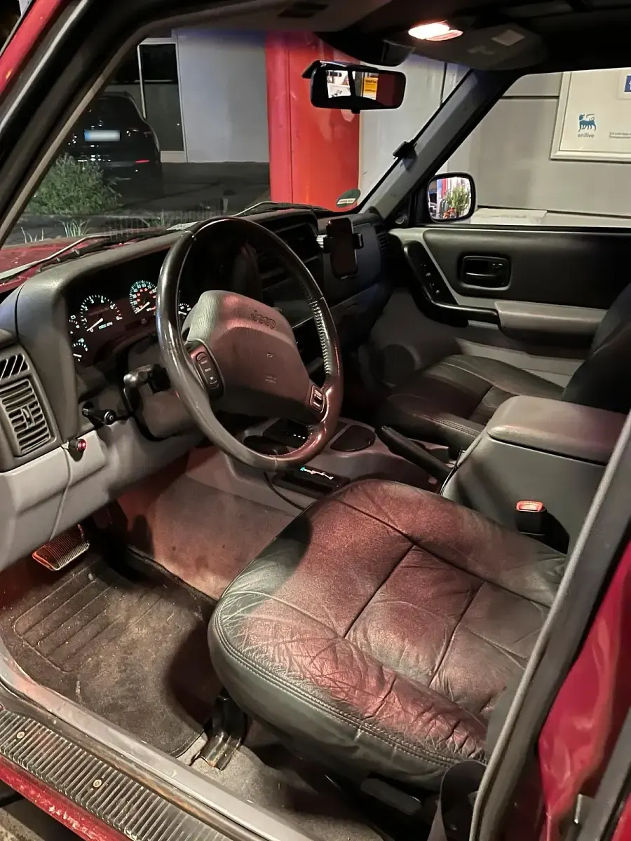 Gebraucht Jeep Cherokee 190 PS (139 kW) 1997 Rot SUV