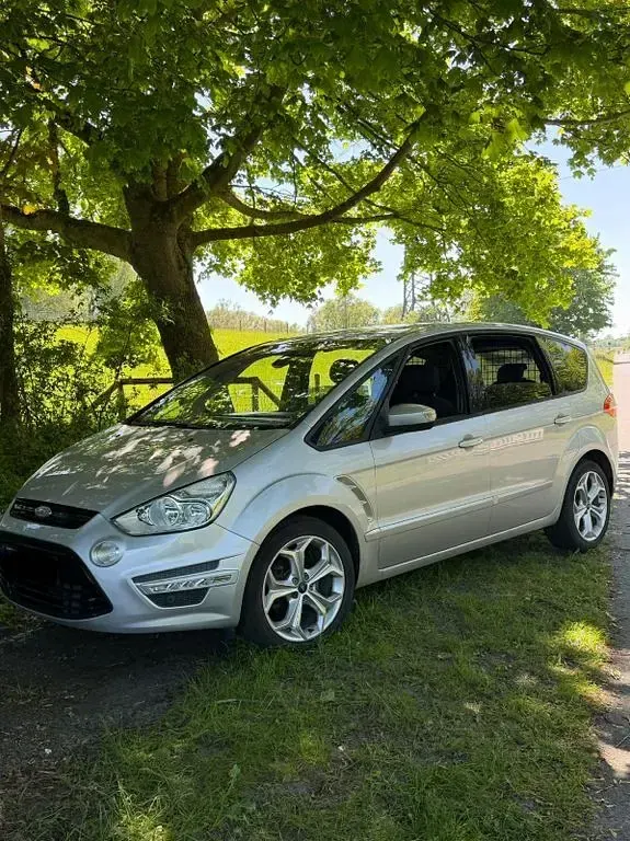 Gebraucht Ford S-MAX Trend 145 PS (106 kW) 2011 Silber Van / Kleinbus