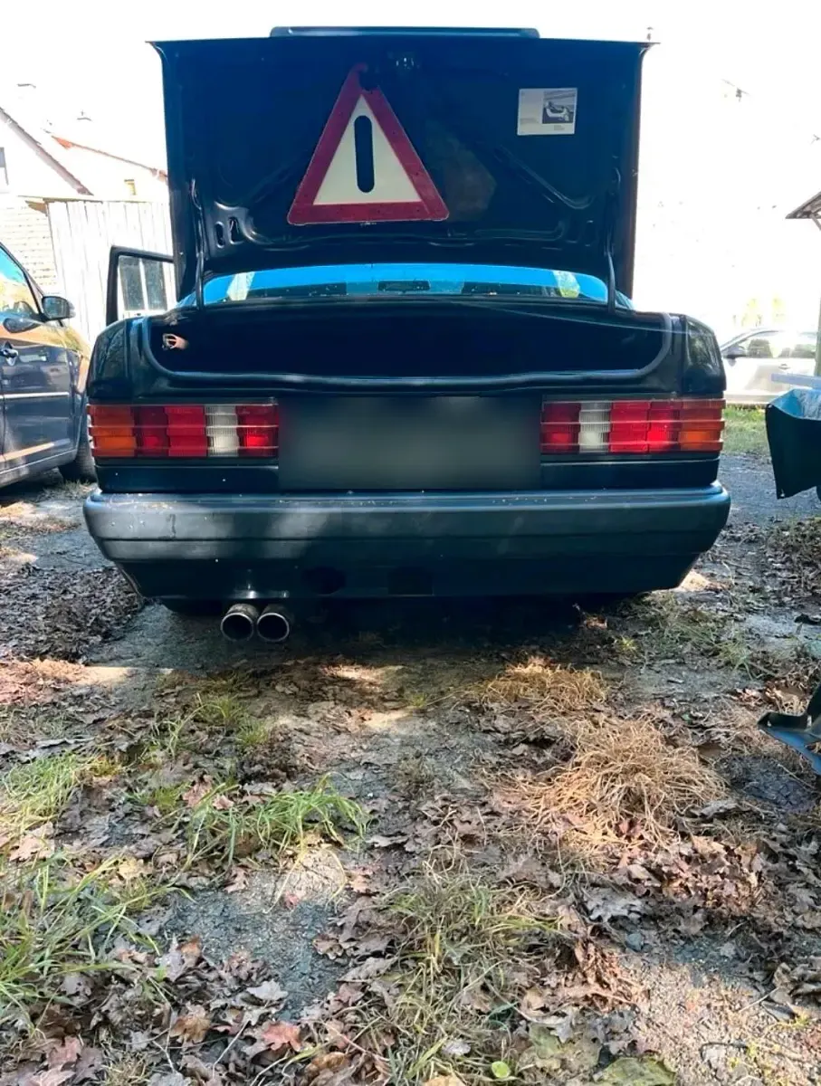 Gebraucht Mercedes 190 109 PS (80 kW) 1992 Blau Limousine
