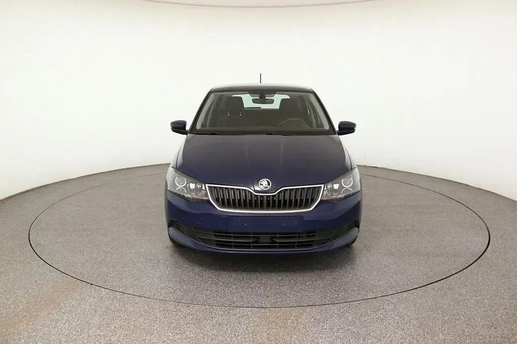 Gebraucht Skoda Fabia Ambition 75 PS (55 kW) 2017 Modra pacific/pacific blau Kombi