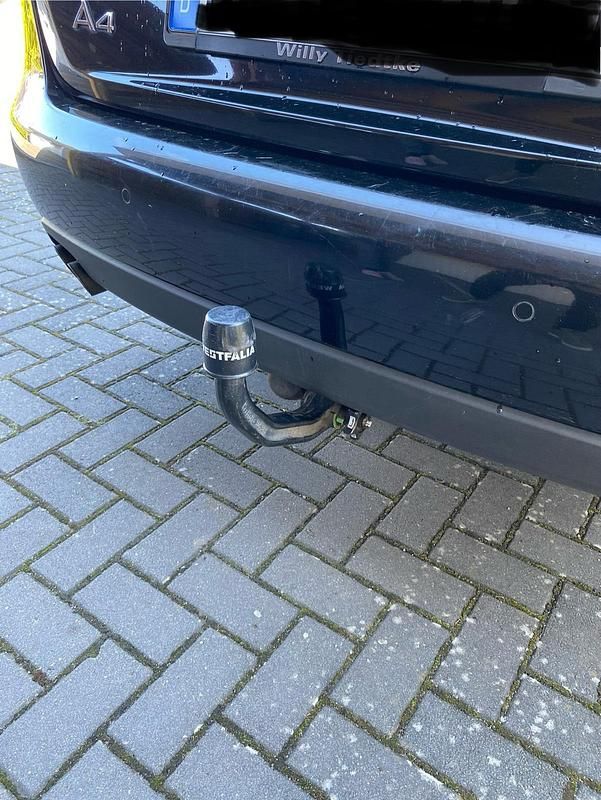 Second-hand Audi A4 140 CP (102 kW) 2011 Negru Break