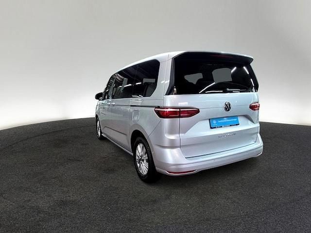 Gebraucht VW Multivan Life 150 PS (110 kW) 2024 Reflexsilber metallic Van