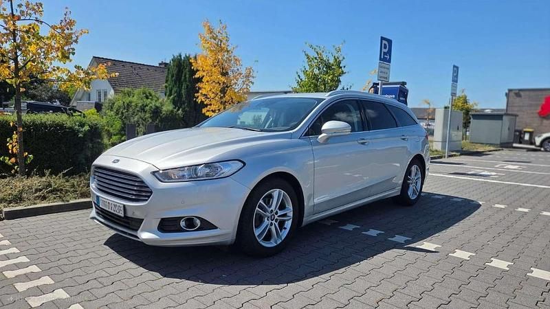 Silber Gebraucht 2016 Ford Mondeo Kombi | 10.500 € (Guter Preis) - Bild 1/4
