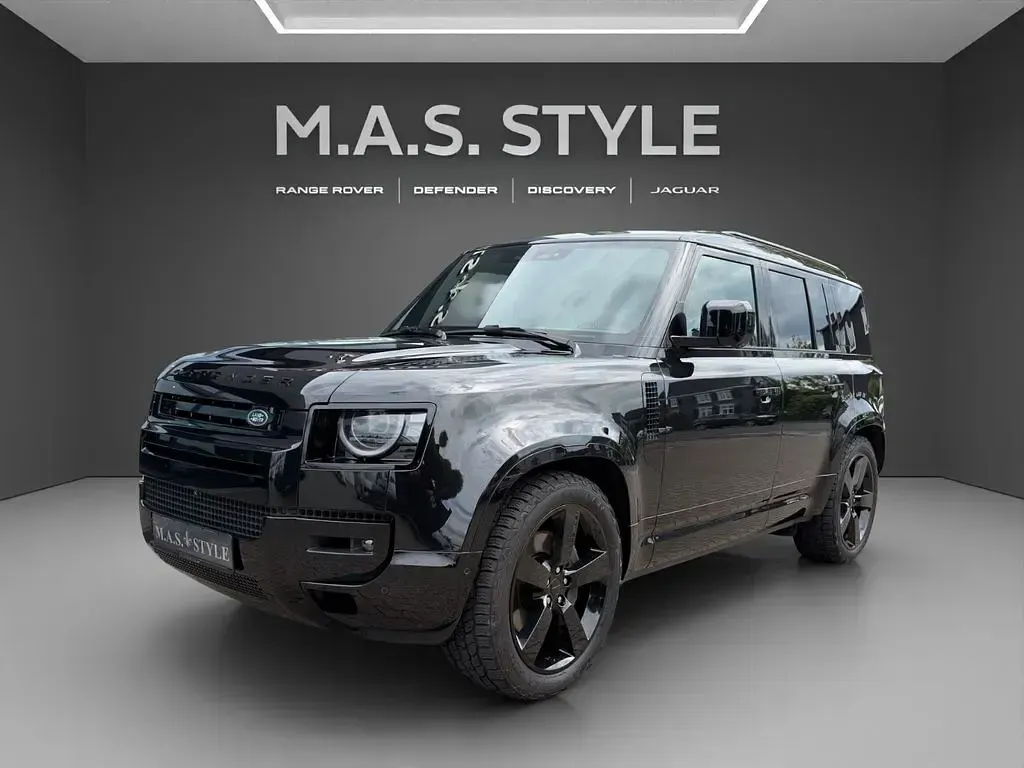 Gebraucht Land Rover Defender HSE Dynamic 426 PS (313 kW) 2026 Santorini black SUV