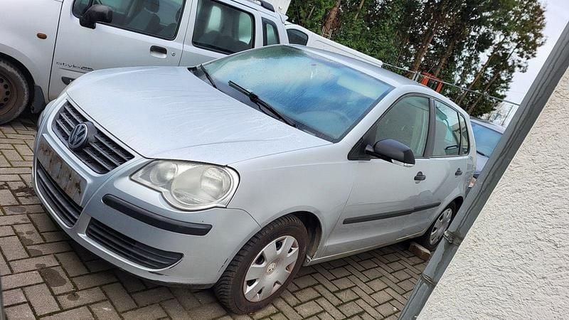 Gebraucht VW Polo Trendline 54 PS (39 kW) 2005 Silber Kleinwagen