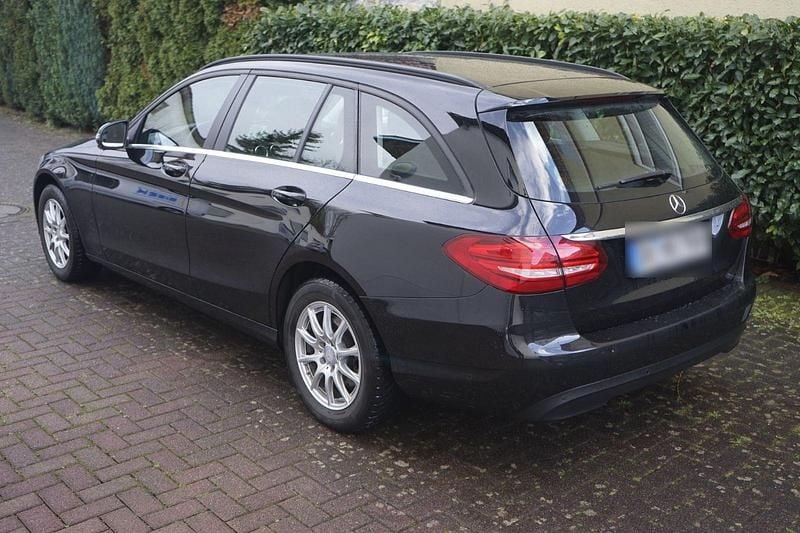 Gebraucht Mercedes C220 170 PS (125 kW) 2017 Schwarz Kombi