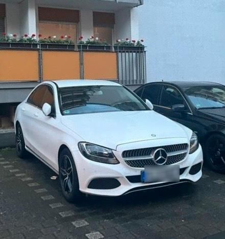 Weiß Gebraucht 2016 Mercedes C200 Limousine | 20.000 € (Fairer Preis) - Bild 1/4