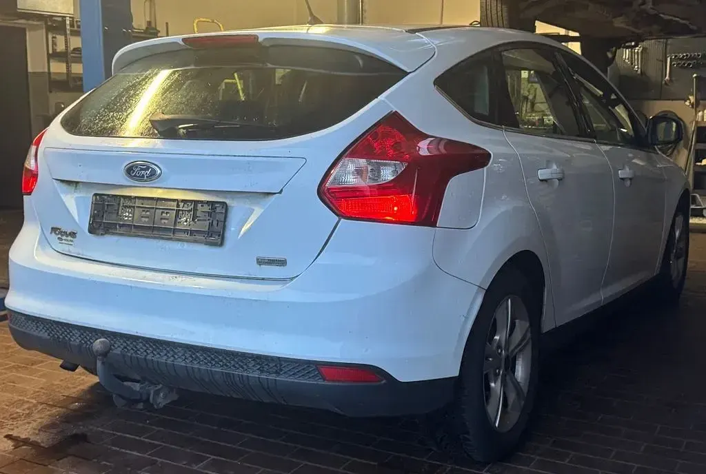 Usata Ford Focus Champions Edition 101 CV (74 kW) 2013 Bianco Berlina