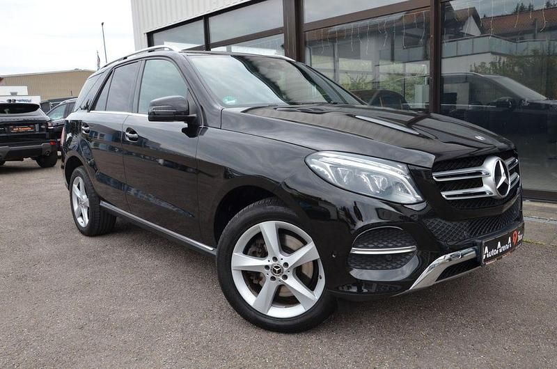 Gebraucht Mercedes GLE400 333 PS (244 kW) 2017 Schwarz SUV