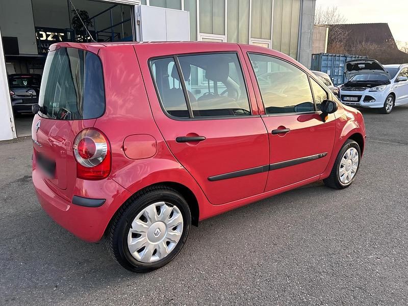 Gebraucht Renault Modus 90 PS (66 kW) 2004 Rot Van / Kleinbus