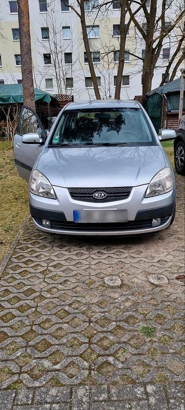 Gebraucht Kia Rio 54 PS (39 kW) 2007 Grau Kleinwagen
