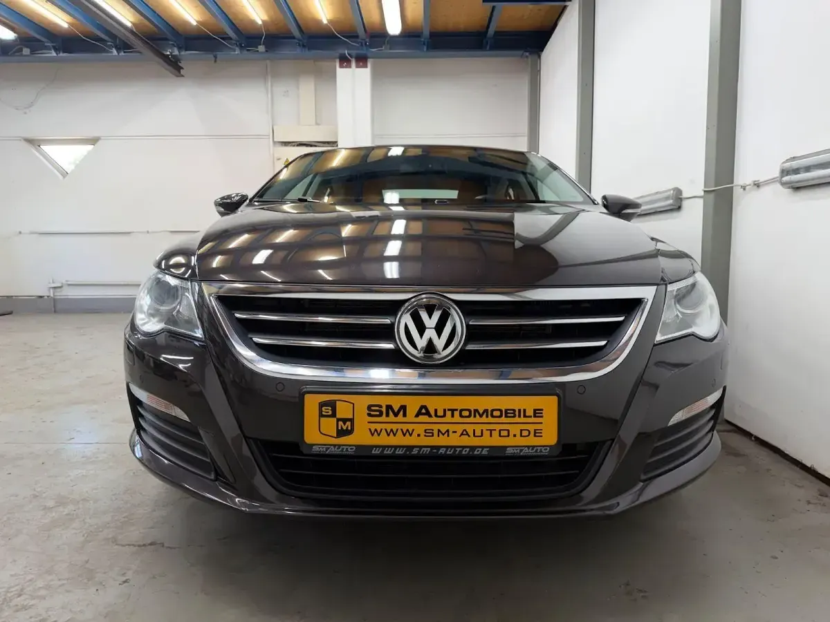 Gebraucht VW Passat 160 PS (117 kW) 2010 Schwarz Limousine