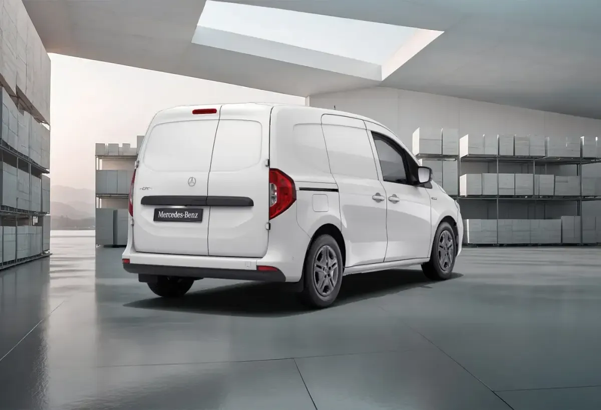 Gebraucht Mercedes eCitan 89 kW (122 PS) 2025 Weiß Van