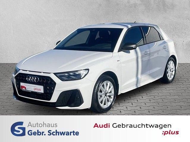 Cortinaweiß Gebraucht 2024 Audi A1 Sportback S-Line Kleinwagen | 24.790 € (Etwas zu teuer) - Bild 1/4
