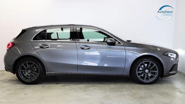 Gebraucht Mercedes A220 Progressive 190 PS (139 kW) 2018 Mountaingrau metallic Limousine