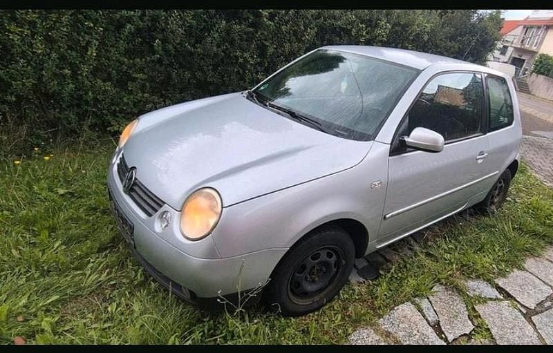 Silber Gebraucht 2004 VW Lupo Kleinwagen | 800 € (Superpreis) - Bild 1/4