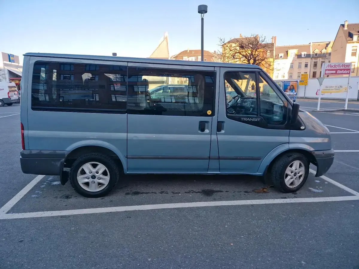 Gebraucht Ford Transit Trend 116 PS (85 kW) 2011 Blau Van / Kleinbus