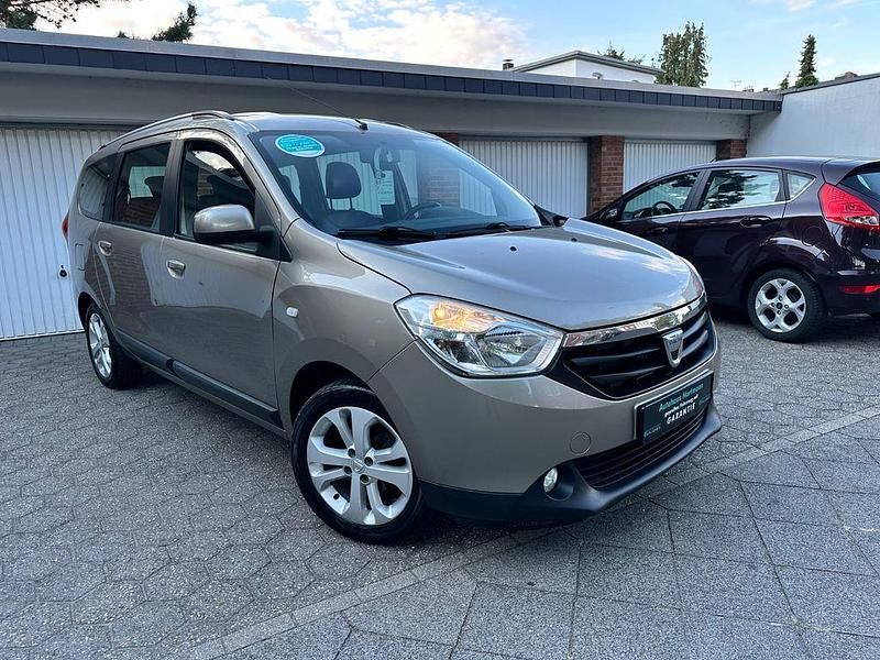 Gold Gebraucht 2015 Dacia Lodgy Prestige Van / Kleinbus | 5.750 € (Fairer Preis) - Bild 1/4
