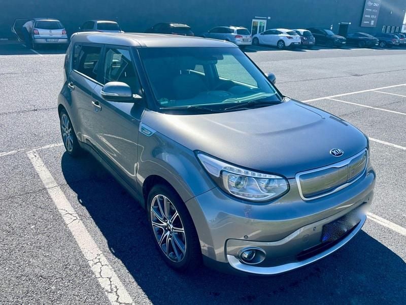 Gebraucht Kia Soul 80 kW (110 PS) 2017 Grau SUV