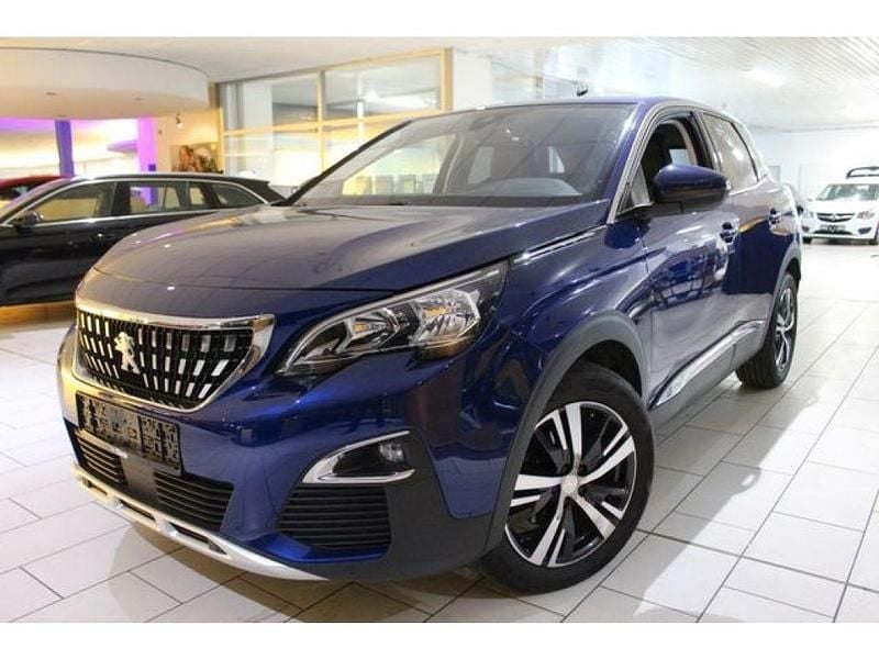 Blau/metallic klarlack (metallic) Gebraucht 2020 Peugeot 3008 Allure SUV | 16.370 € (Superpreis) - Bild 1/4