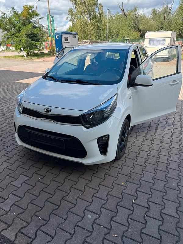 Weiß Gebraucht 2019 Kia Picanto Edition 7 Kleinwagen | 7.000 € (Guter Preis) - Bild 1/4