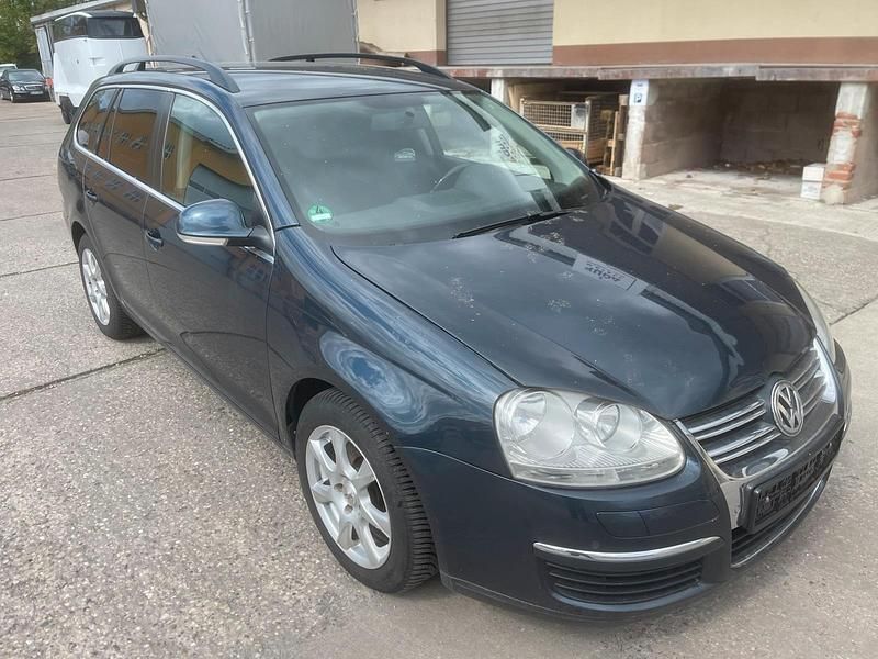 Gebraucht VW Golf V 140 PS (102 kW) 2009 Blau Kombi