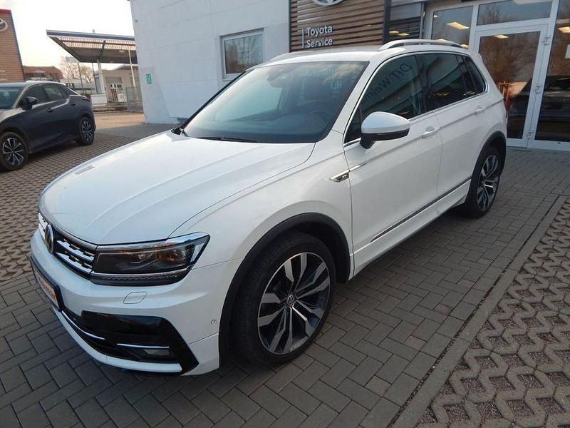 Gebraucht VW Tiguan Highline 220 PS (161 kW) 2018 Oryxweiß perlmutteffekt SUV