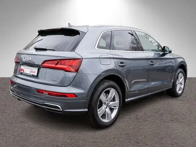 Gebraucht Audi Q5 S-Line 190 PS (139 kW) 2019 Monsungrau metallic SUV