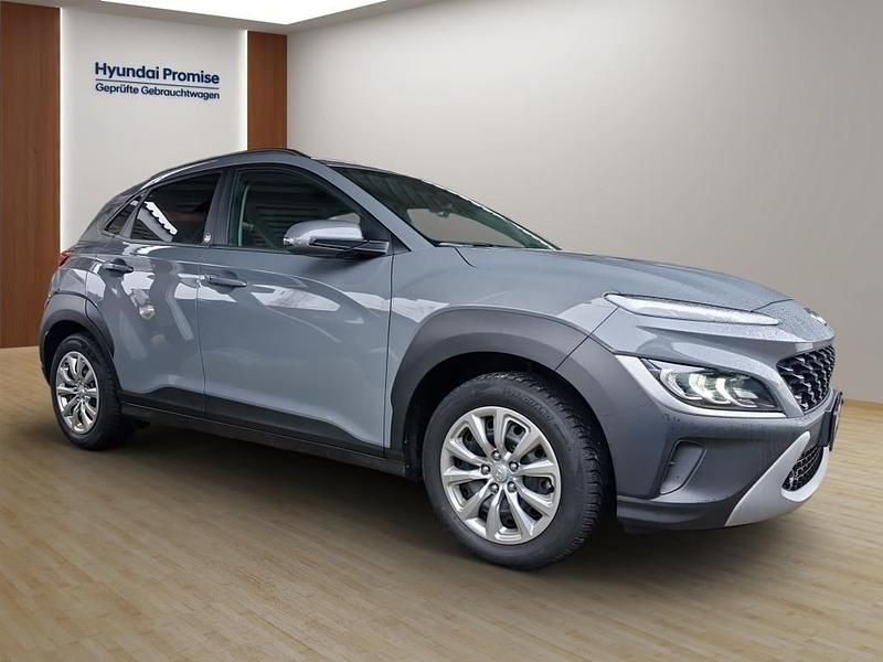 Gebraucht Hyundai Kona Edition 30+ 120 PS (88 kW) 2022 Grau SUV