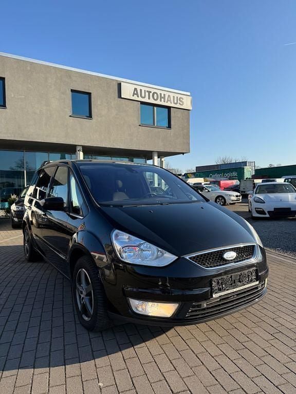 Schwarz Gebraucht 2010 Ford Galaxy Ghia Van / Kleinbus | 5.400 € (Fairer Preis) - Bild 1/4