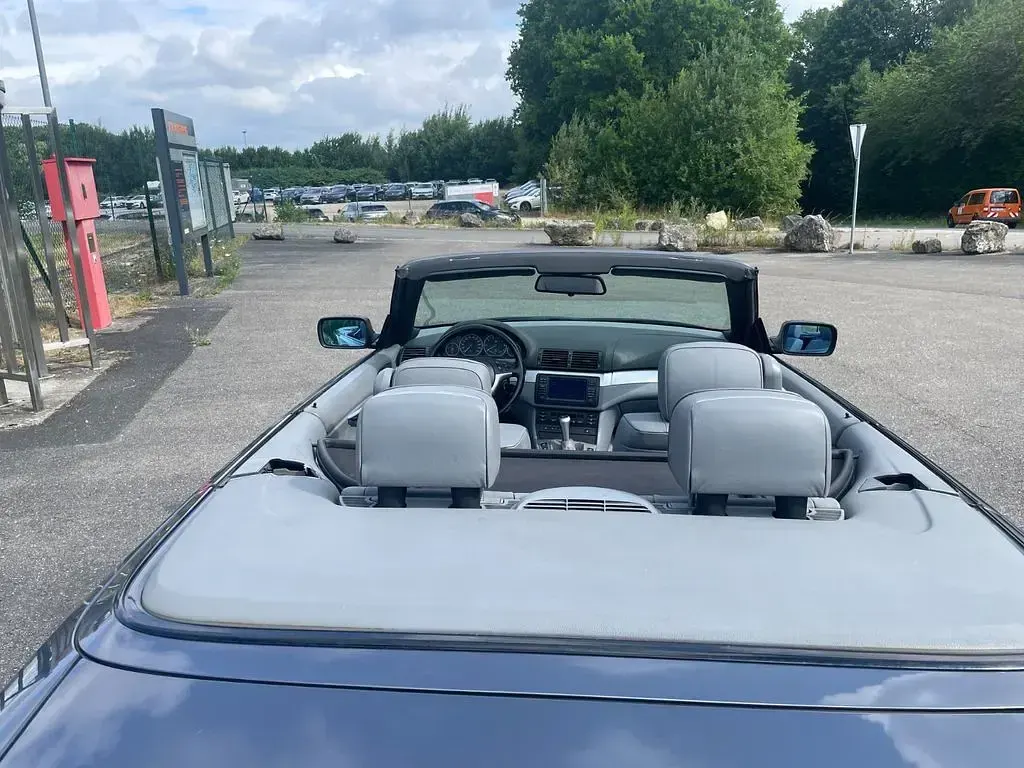 Gebraucht BMW 330 Cabriolet 231 PS (169 kW) 2001 Grau Cabrio