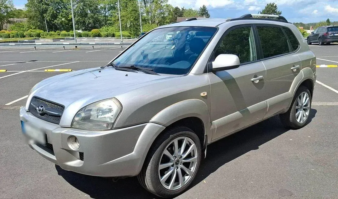 Gebraucht Hyundai Tucson 140 PS (102 kW) 2006 Silber SUV
