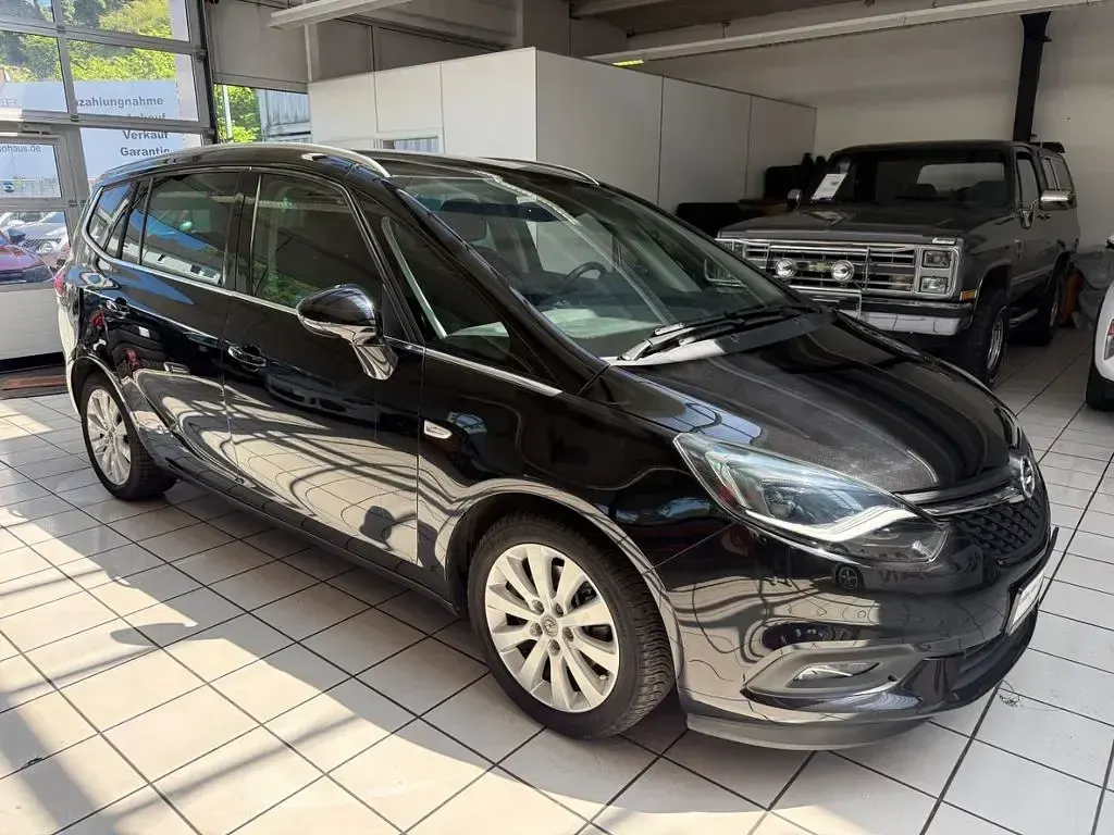 Gebraucht Opel Zafira Innovation 140 PS (102 kW) 2018 Black meet kettle Van / Kleinbus