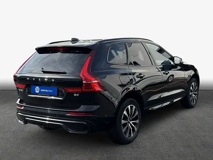 Gebraucht Volvo XC60 145 PS (106 kW) 2024 SUV