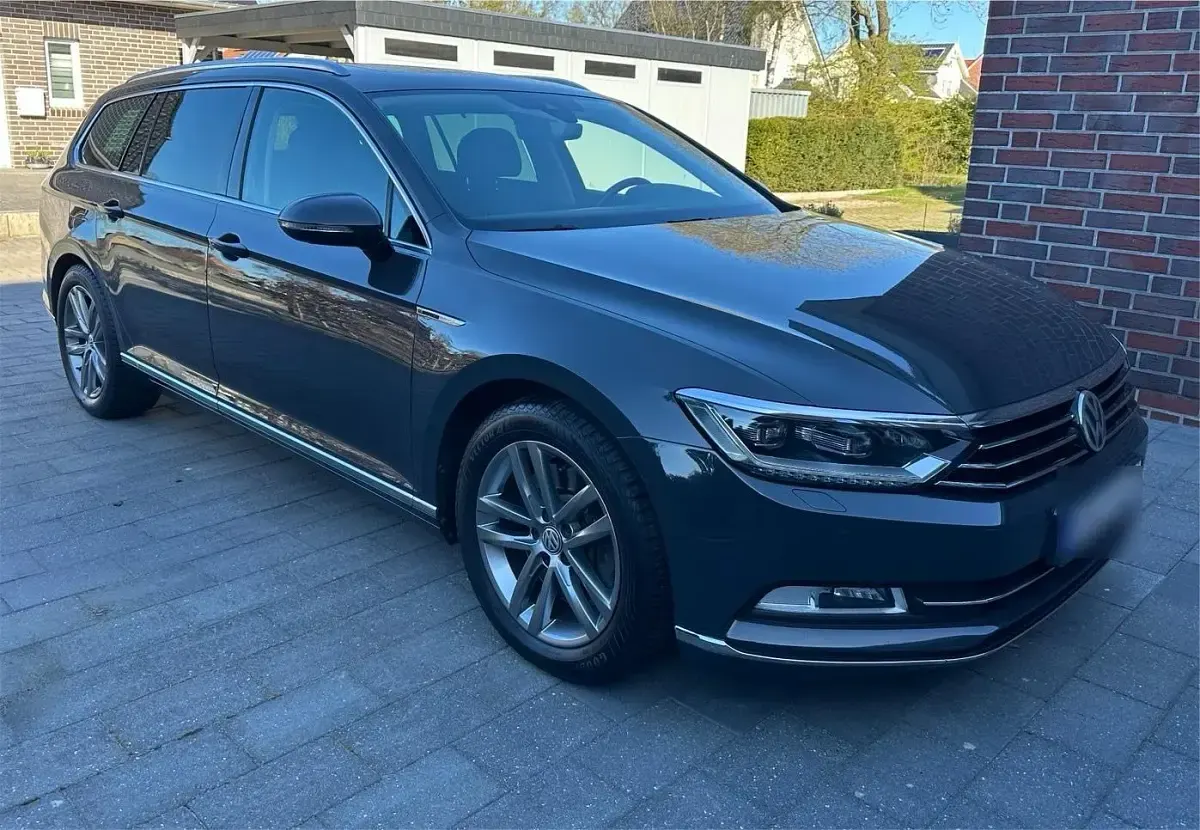 Gebraucht VW Passat 238 PS (175 kW) 2015 Grau Kombi