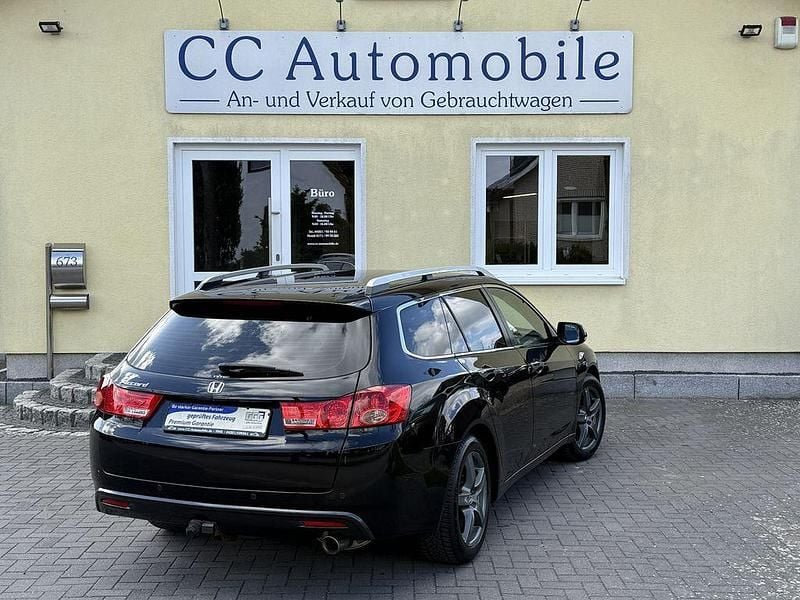 Gebraucht Honda Accord Elegance 156 PS (114 kW) 2011 Schwarz Kombi