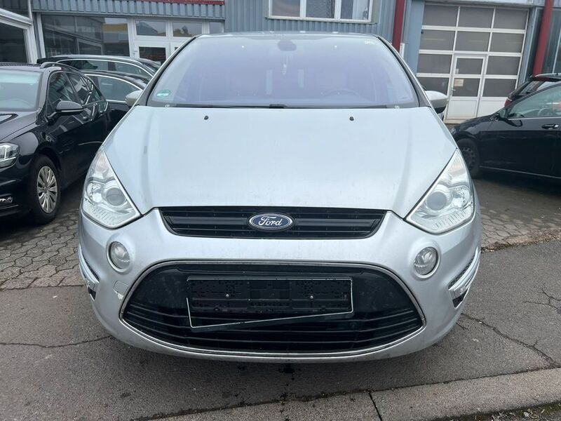 Silber Gebraucht 2013 Ford S-MAX Titanium Van / Kleinbus | 8.999 € (Fairer Preis) - Bild 1/4