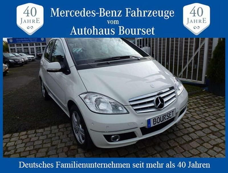 Gebraucht Mercedes A180 Avantgarde 116 PS (85 kW) 2011 Weiß Van / Kleinbus