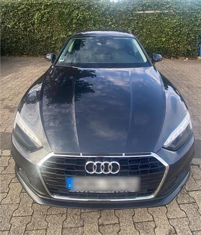Grau Gebraucht 2020 Audi A5 Limousine | 27.800 € (Fairer Preis) - Bild 1/4