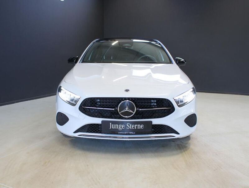 Gebraucht Mercedes A200 Advanced 163 PS (119 kW) 2024 Weiß Limousine