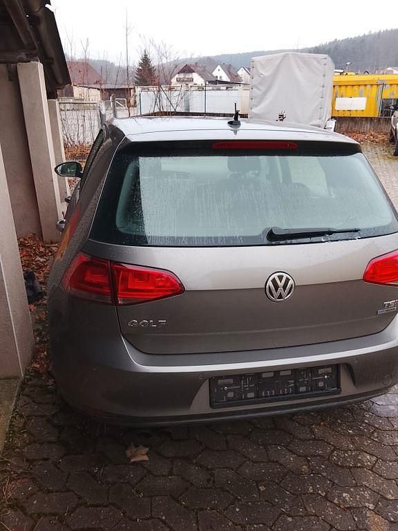 Gebraucht VW Golf VII Highline 122 PS (89 kW) 2015 Silber Limousine