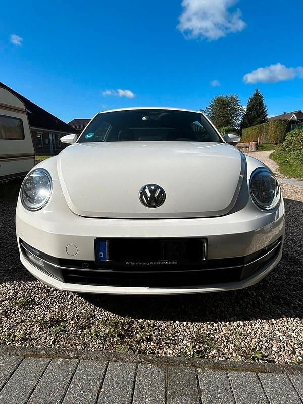 Weiß Gebraucht 2012 VW Beetle Limousine | 6.500 € (Teuer) - Bild 1/4