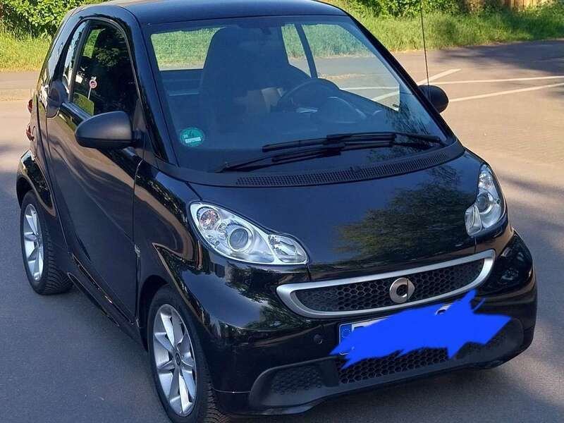 Schwarz Gebraucht 2014 Smart ForTwo Coupé Pure Coupé | 7.200 € (Etwas zu teuer) - Bild 1/4