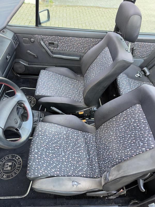 Gebraucht VW Golf Cabriolet 98 PS (72 kW) 1991 Violet Cabrio