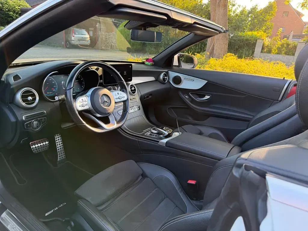 Gebraucht Mercedes C180 AMG 156 PS (114 kW) 2021 Weiß Cabrio