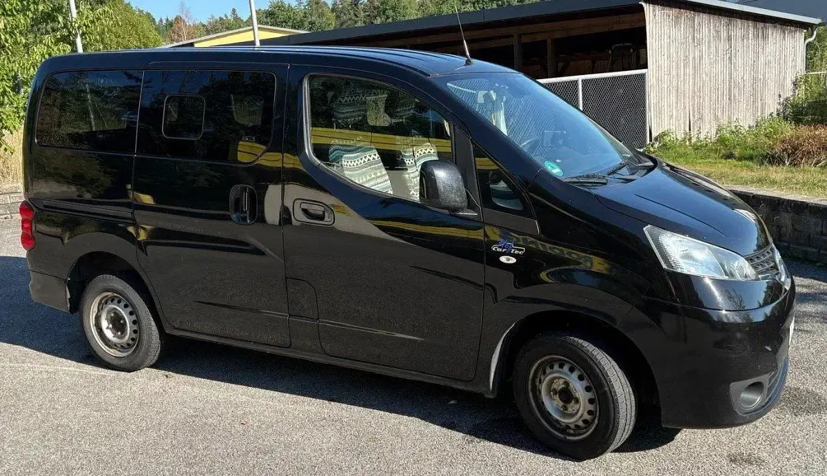 Gebraucht Nissan Evalia 110 PS (80 kW) 2018 Schwarz Van / Kleinbus