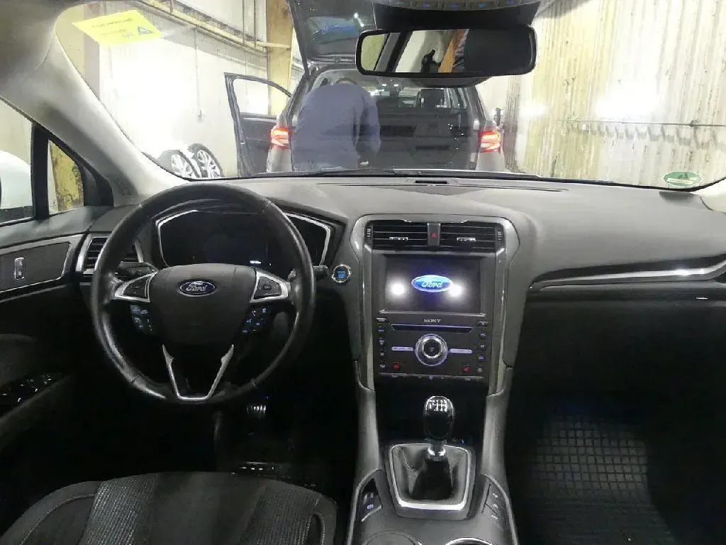 Usado Ford Mondeo Titanium S 150 CV (110 kW) 2021 Blanco Berlina