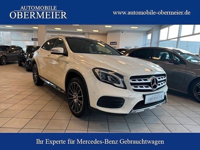 Gebraucht Mercedes GLA200 AMG 156 PS (114 kW) 2017 Weiß (calcitweiss/zirrusweiss) SUV