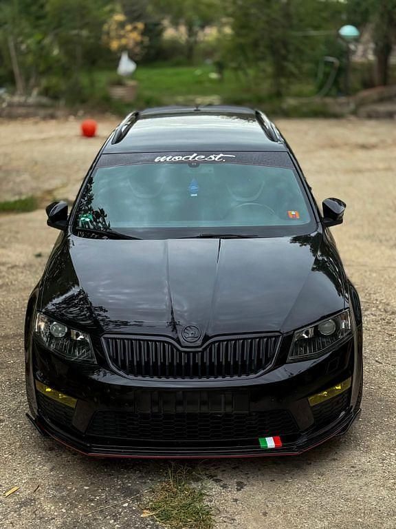 Schwarz Gebraucht 2014 Skoda Octavia RS Kombi | 13.500 € (Fairer Preis) - Bild 1/4